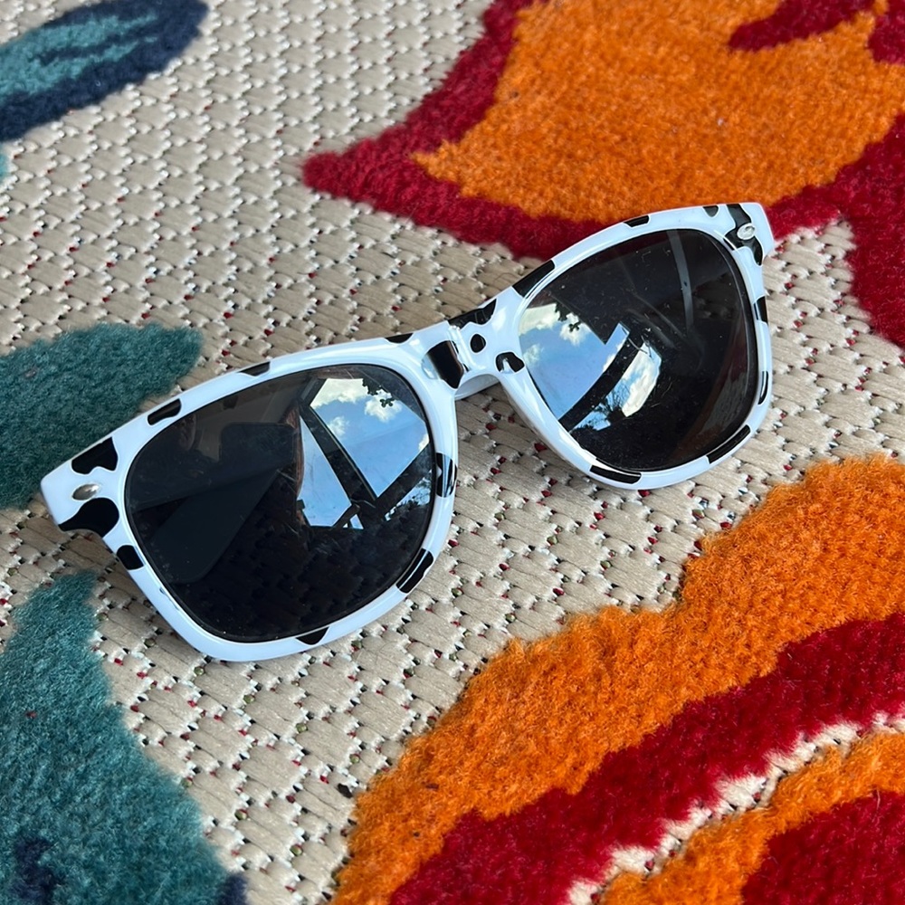 Cowabunga! Cow print sunglasses!
